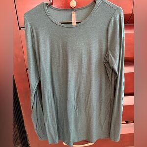 Beyond Yoga (Beyond the Bump) Featherweight Count on Me Maternity Pullover